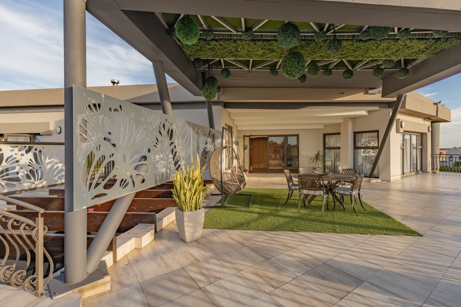 4 Bedroom Property for Sale in Baronetcy Estate Western Cape